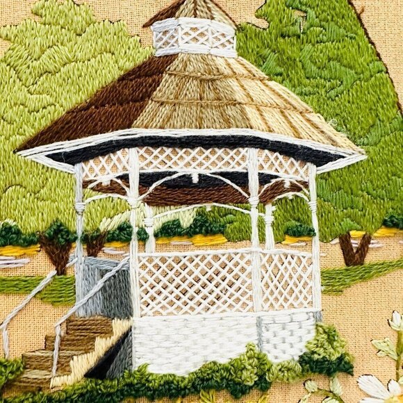 Vintage Sunset Stitchery Sunset in the Park Needlepoint Embroidery Completed - Picture 4 of 9